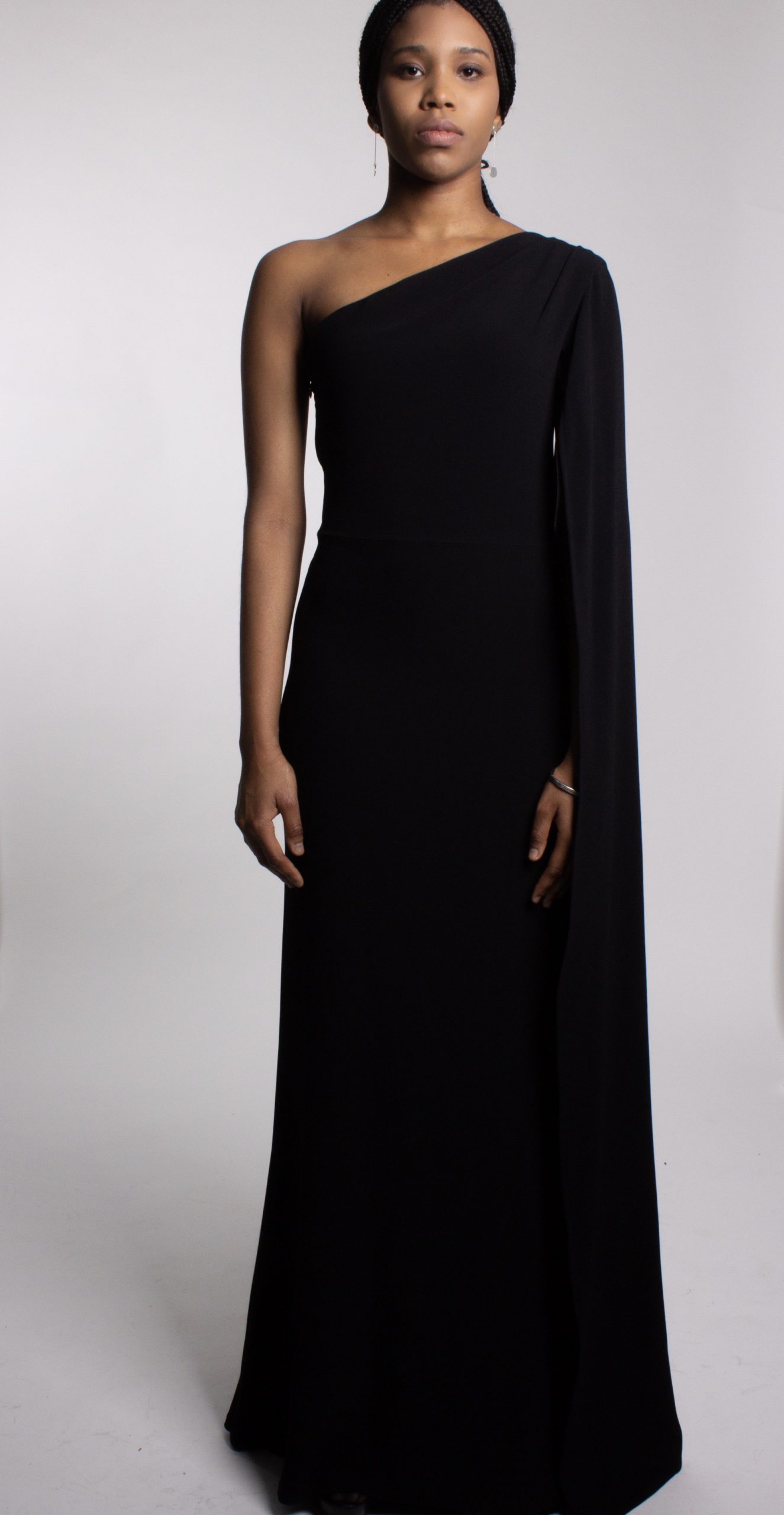 Robe cape à une épaule Gillian